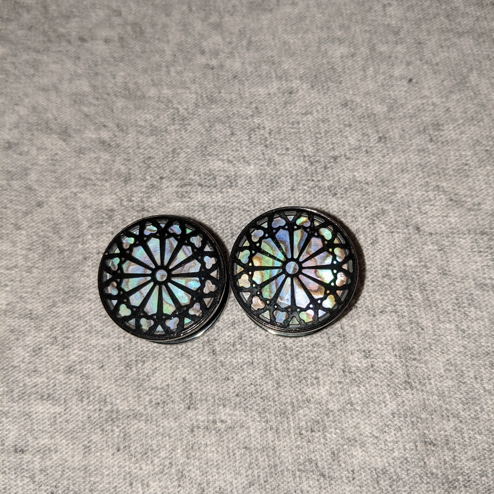 5/8 Inch Steel Black Shell Mandala Spool Plugs